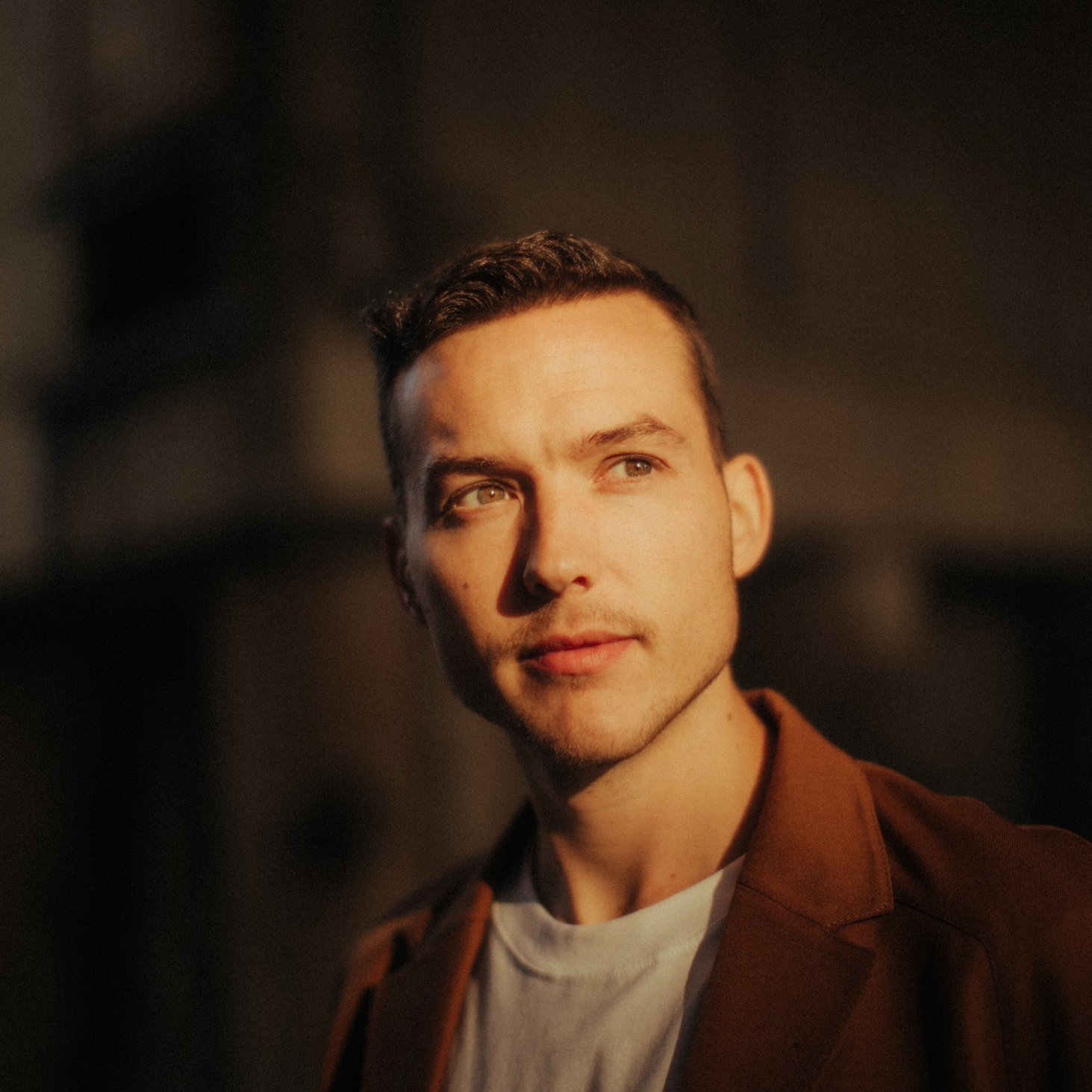 Ben Böhmer portrait for music production tutorial